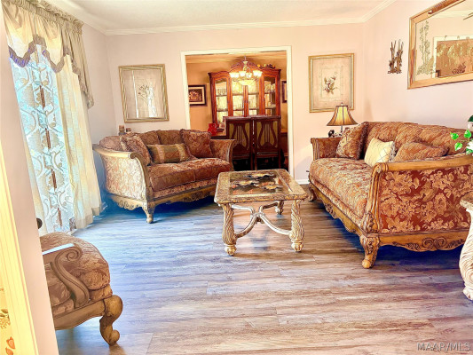 5878 Bridle Path