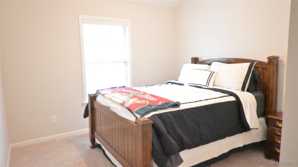 528 Lismore Place
