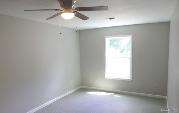 2160 Powell Lane