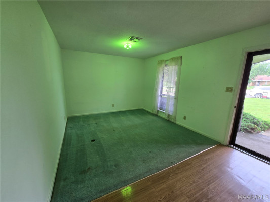 114 E Teri Court