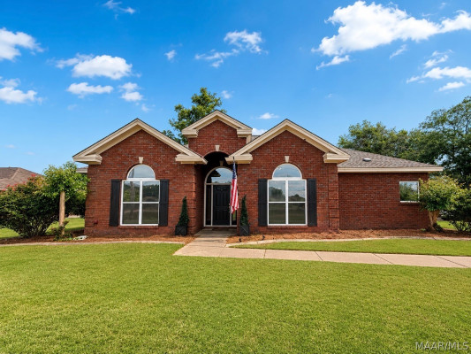 631 INGLESIDE Way
