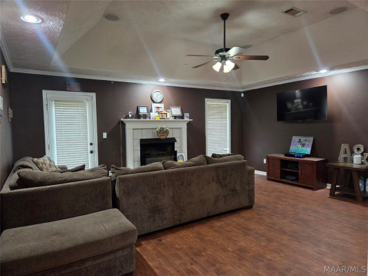 2700 FAIR OAKS Drive
