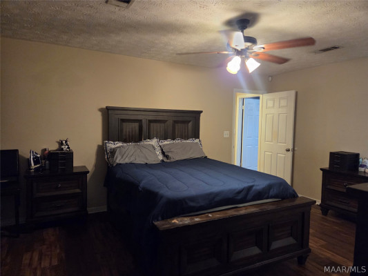 2700 FAIR OAKS Drive