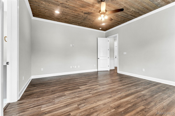 526 Midland Drive