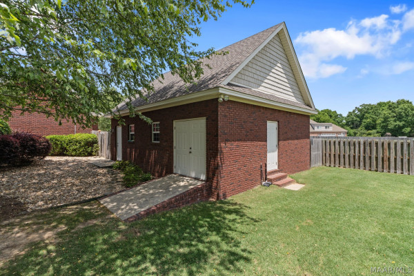 2610 Savannah Drive