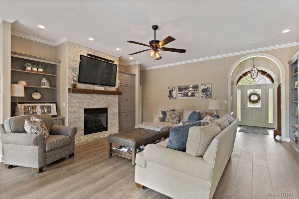2610 Savannah Drive