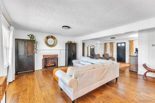 201 Greencrest Lane