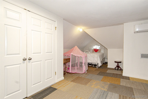 613 Martha Street