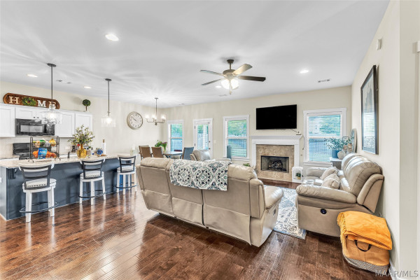 604 Barberry Court