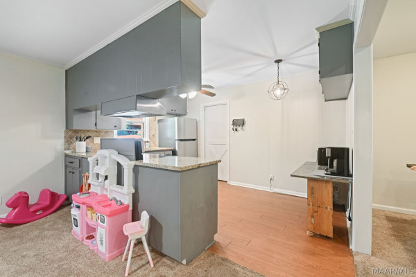 227 CAROLINE Drive