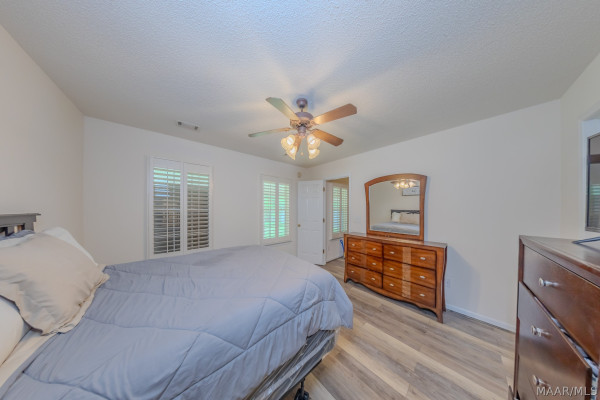 353 COTTON LAKES Boulevard