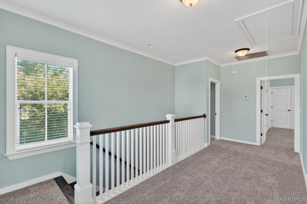 64 DOUBLE OAK Avenue