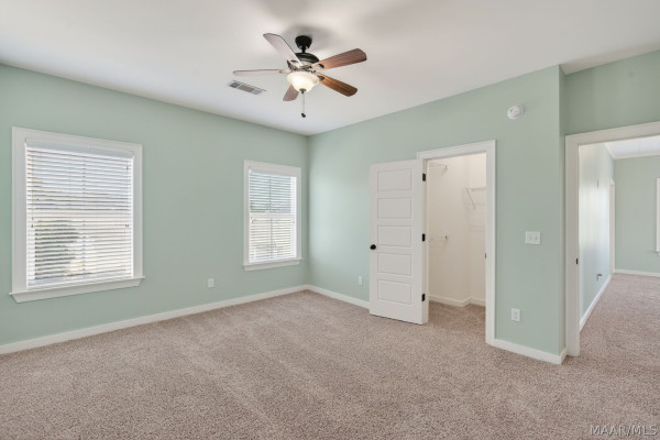 64 DOUBLE OAK Avenue