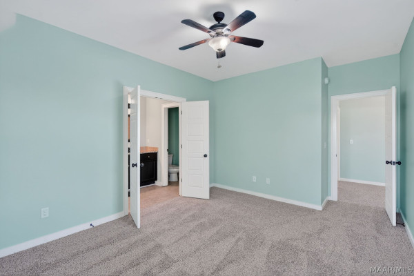 64 DOUBLE OAK Avenue