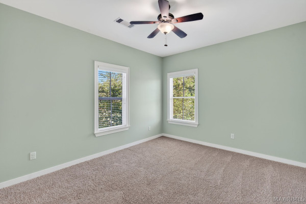 64 DOUBLE OAK Avenue