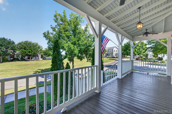 64 DOUBLE OAK Avenue
