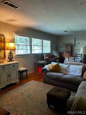 3306 VERMONT Drive