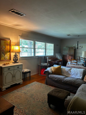 3306 VERMONT Drive