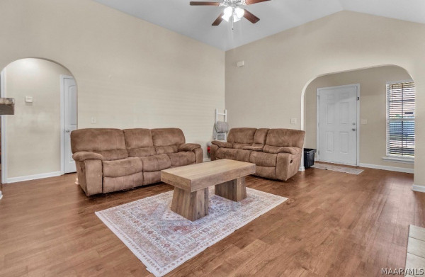 413 Buena Vista Way