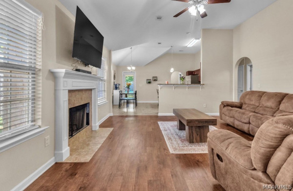 413 Buena Vista Way