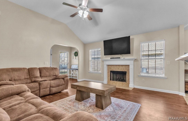 413 Buena Vista Way