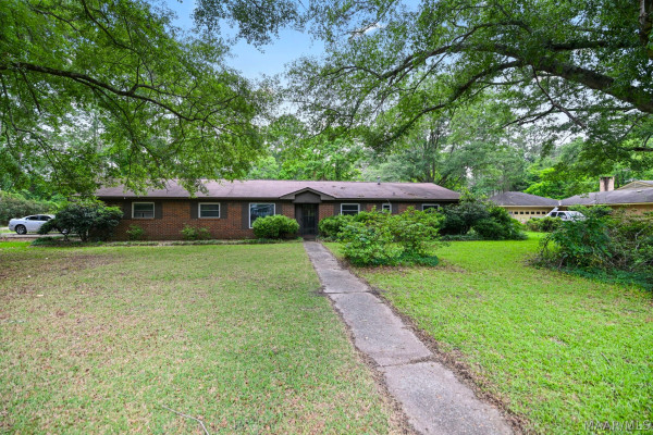 2725 Lakeview Court
