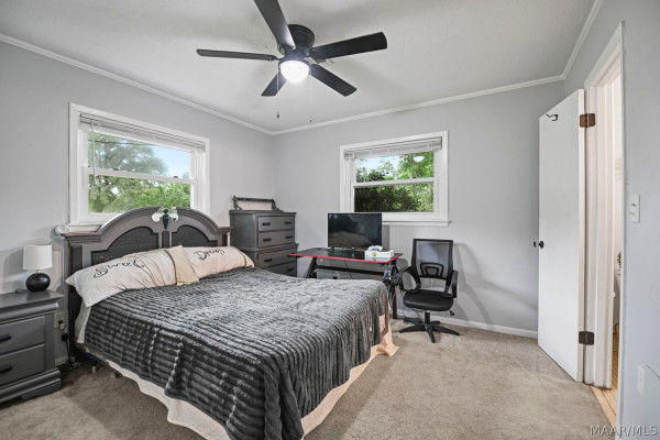 2725 Lakeview Court