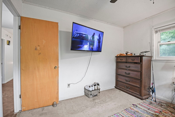 2725 Lakeview Court