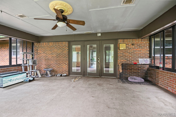 2725 Lakeview Court