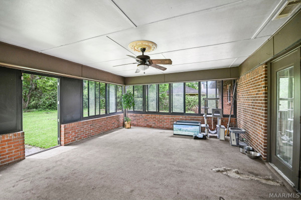 2725 Lakeview Court