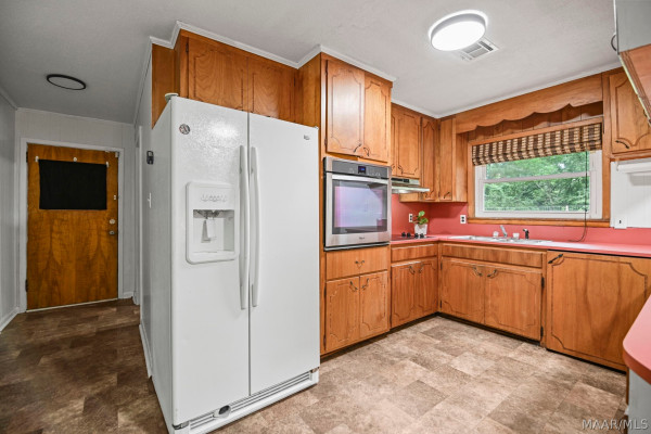 2725 Lakeview Court