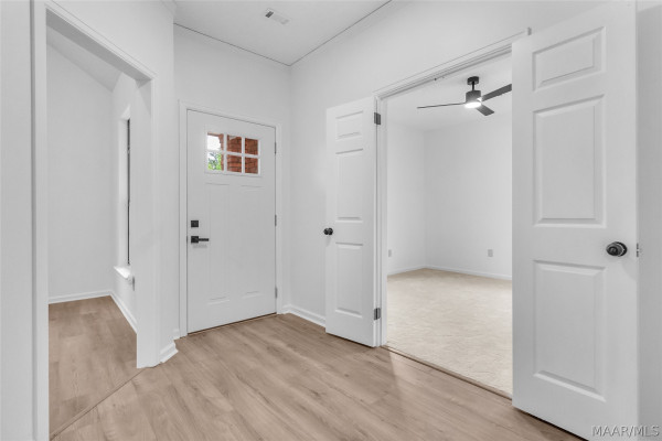 6021 WOODRUN Court
