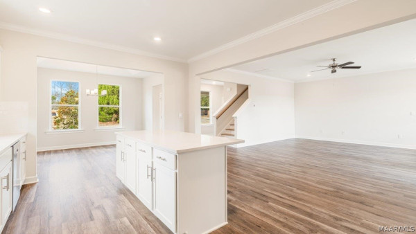 1709 Windsor Hill Lane