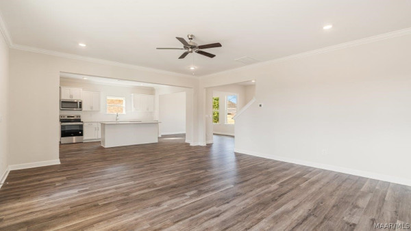 1709 Windsor Hill Lane