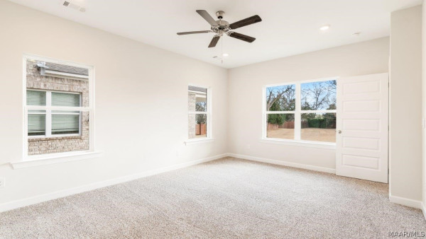 1709 Windsor Hill Lane
