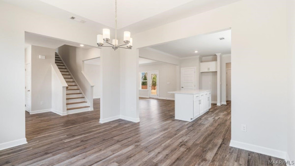 1709 Windsor Hill Lane