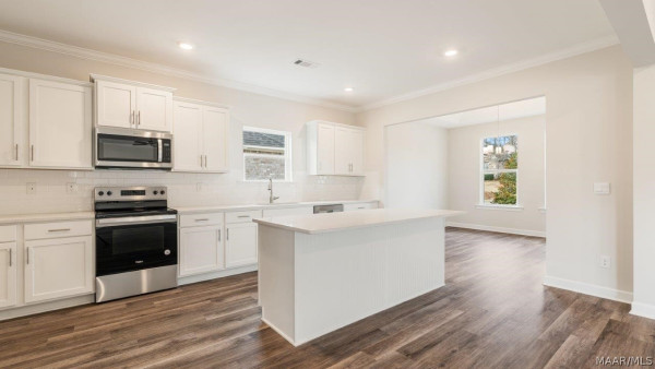 1709 Windsor Hill Lane