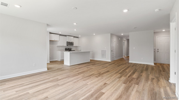 1015 Garden Lane