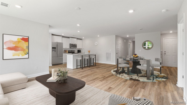 1015 Garden Lane