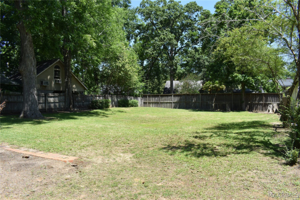 617 Thorn Place