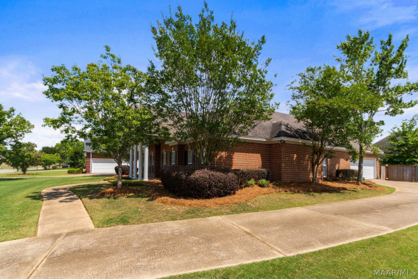 9161 CARTERS GROVE Way