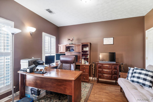 9161 CARTERS GROVE Way