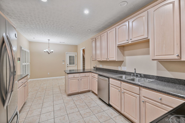9161 CARTERS GROVE Way