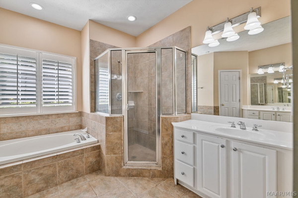 9161 CARTERS GROVE Way
