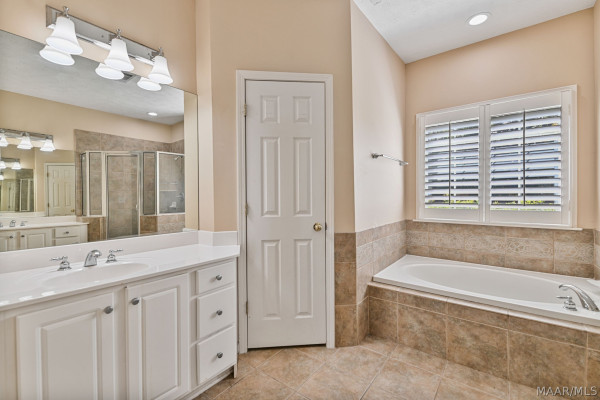 9161 CARTERS GROVE Way