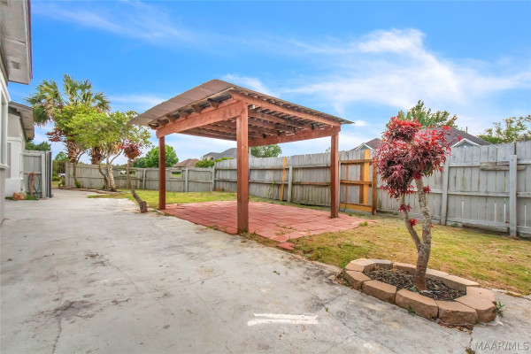 1960 Parkview Drive S