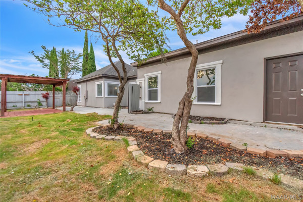 1960 Parkview Drive S