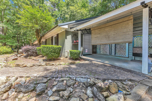 104 Camellia Street