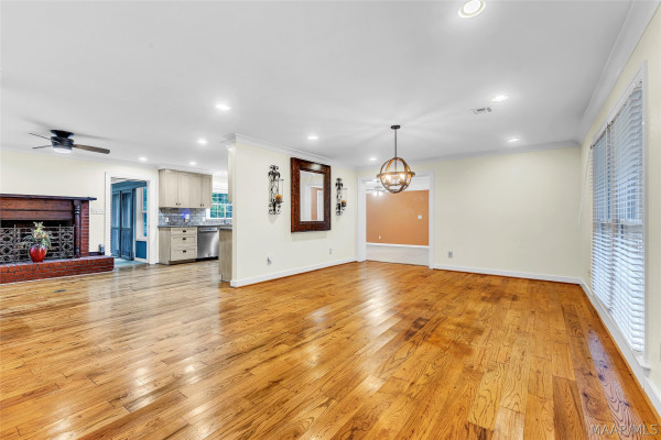104 Camellia Street