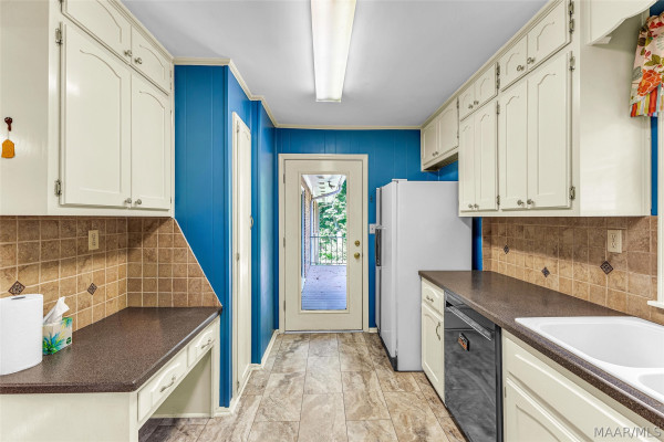 115 Hillside Drive